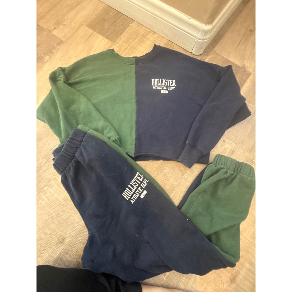 Hollister Colorblock Sweatsuit Set | Navy‎ & Forest Green | Size M